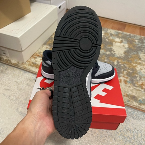 Youth Sz 7Y (Euro Sz 40) Nike Dunk Low Georgetown Shoes Wolf Grey/Dark Obsidian - Picture 15 of 16